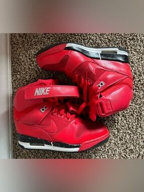 Nike Women’s Red High-Top Wedge Sneakers with Black & White Speckled Midsole